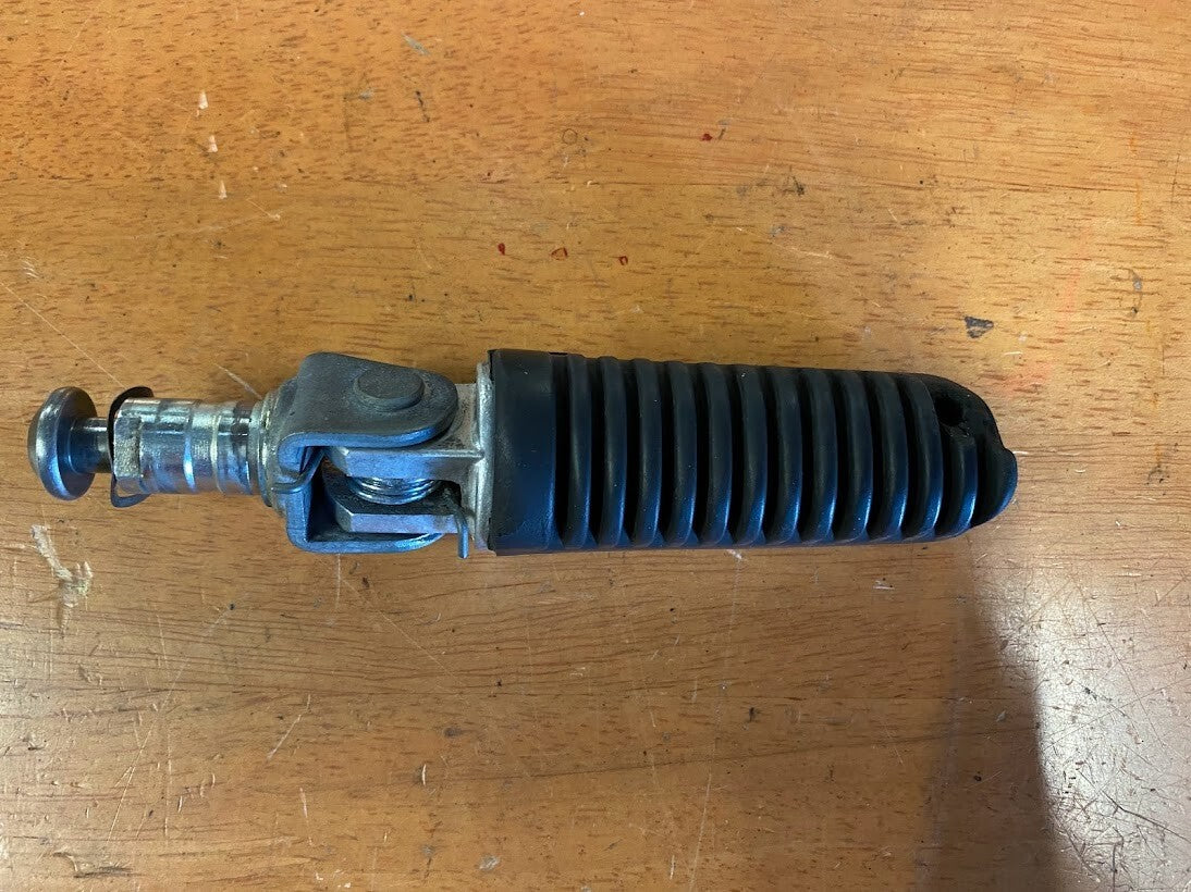 RH Riders Peg Yamaha FZS 600 1998