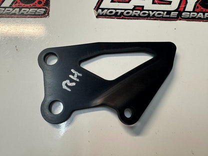 Yamaha YZF R1 2015-2025 RH Foot Rest Heel Guard OEM Genuine 2CR-27443-00