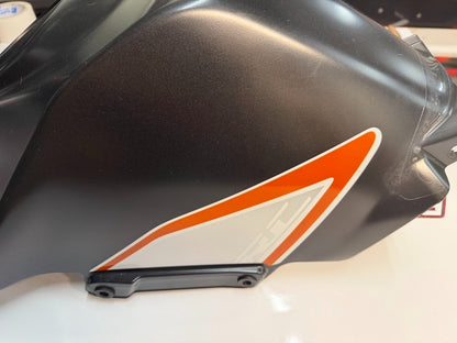 Tank Cover KTM RC 390 2014-2016 OEM 9050804900033