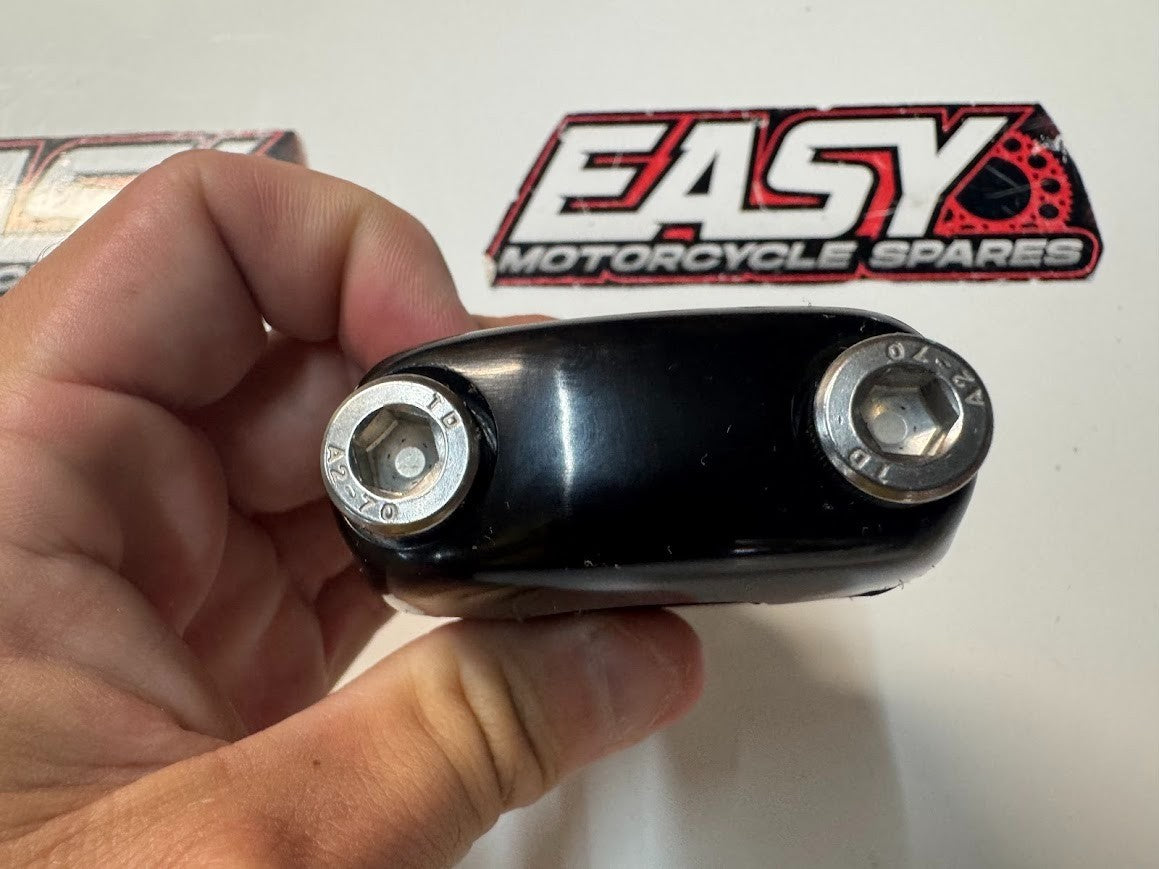 Royal Enfield Interceptor 650 2022 Handlebar Mount Clamp OEM 1030016D Euro 5