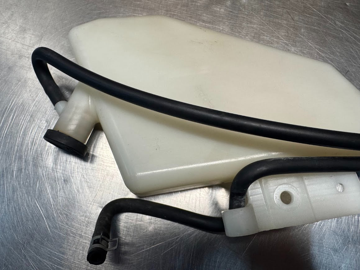 Suzuki GSXR 1000 2005-2006 Coolant Overflow Reservoir Tank OEM 17910-41G00