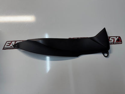 RH Side Frame Cover Suzuki GSXR 1000 2012-2016 OEM 47411-47H00