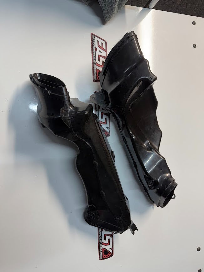 Air Intake Ducts Suzuki GSXR 1000 2009-2016 OEM 94420-47H00