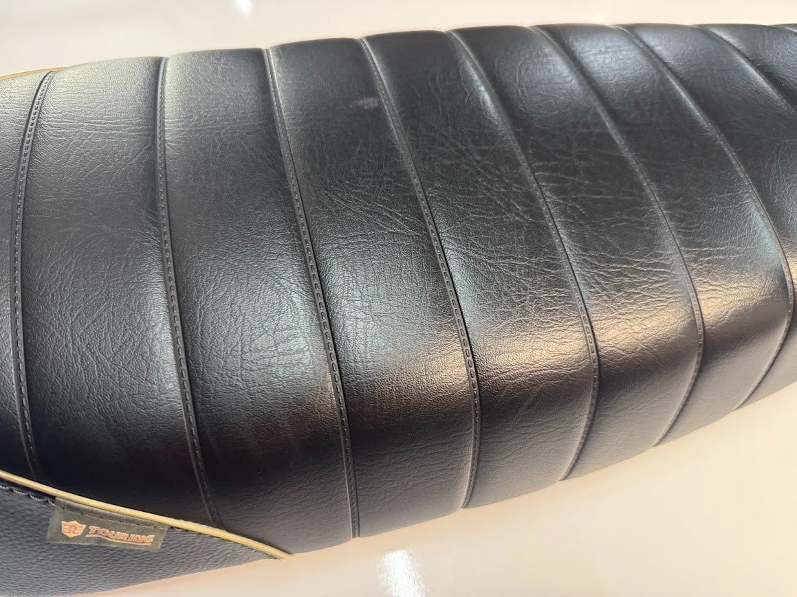 Royal Enfield Interceptor 650 2022 Seat Dual OEM Genuine 1030001C Euro 5