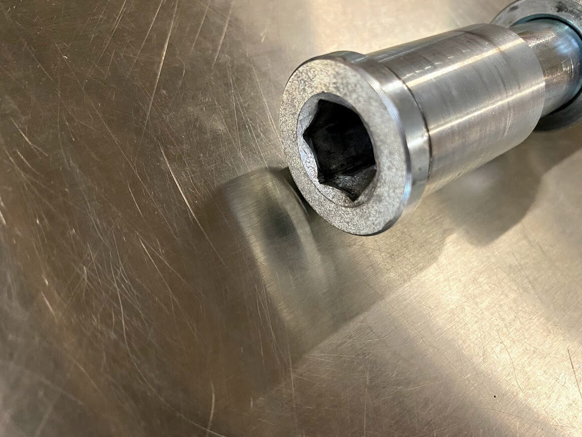 Front Axle Kawasaki Ninja 650L 07-16 2014 41068-0059