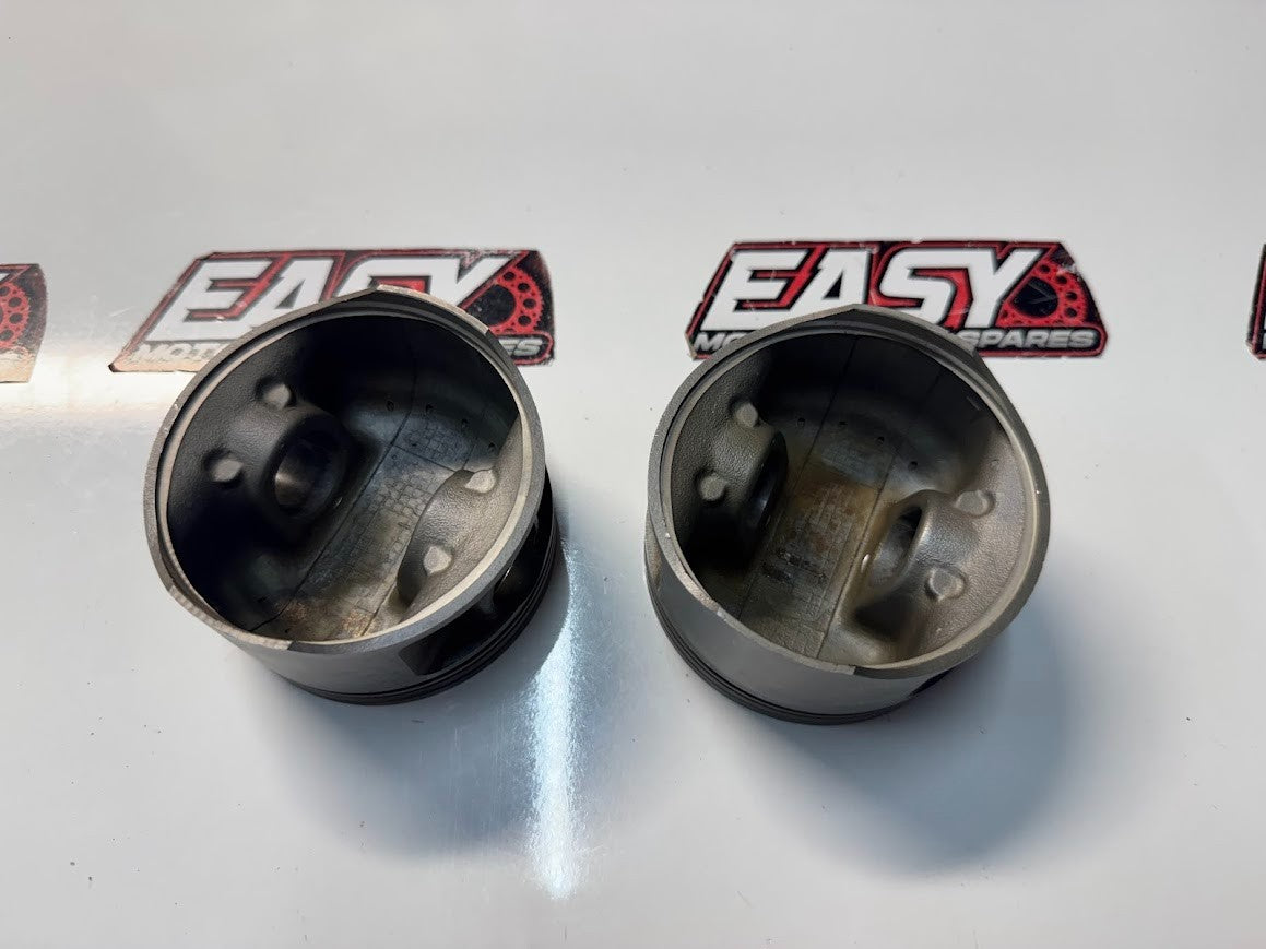 Suzuki VL 1500 Intruder 1998-2009 Piston Set OEM Genuine 12111-10F00-0F0