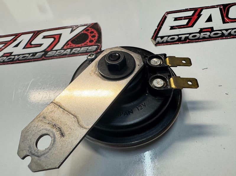 Yamaha YZF R1 2017-2025 Horn & Bracket OEM Genuine B67-83371-00