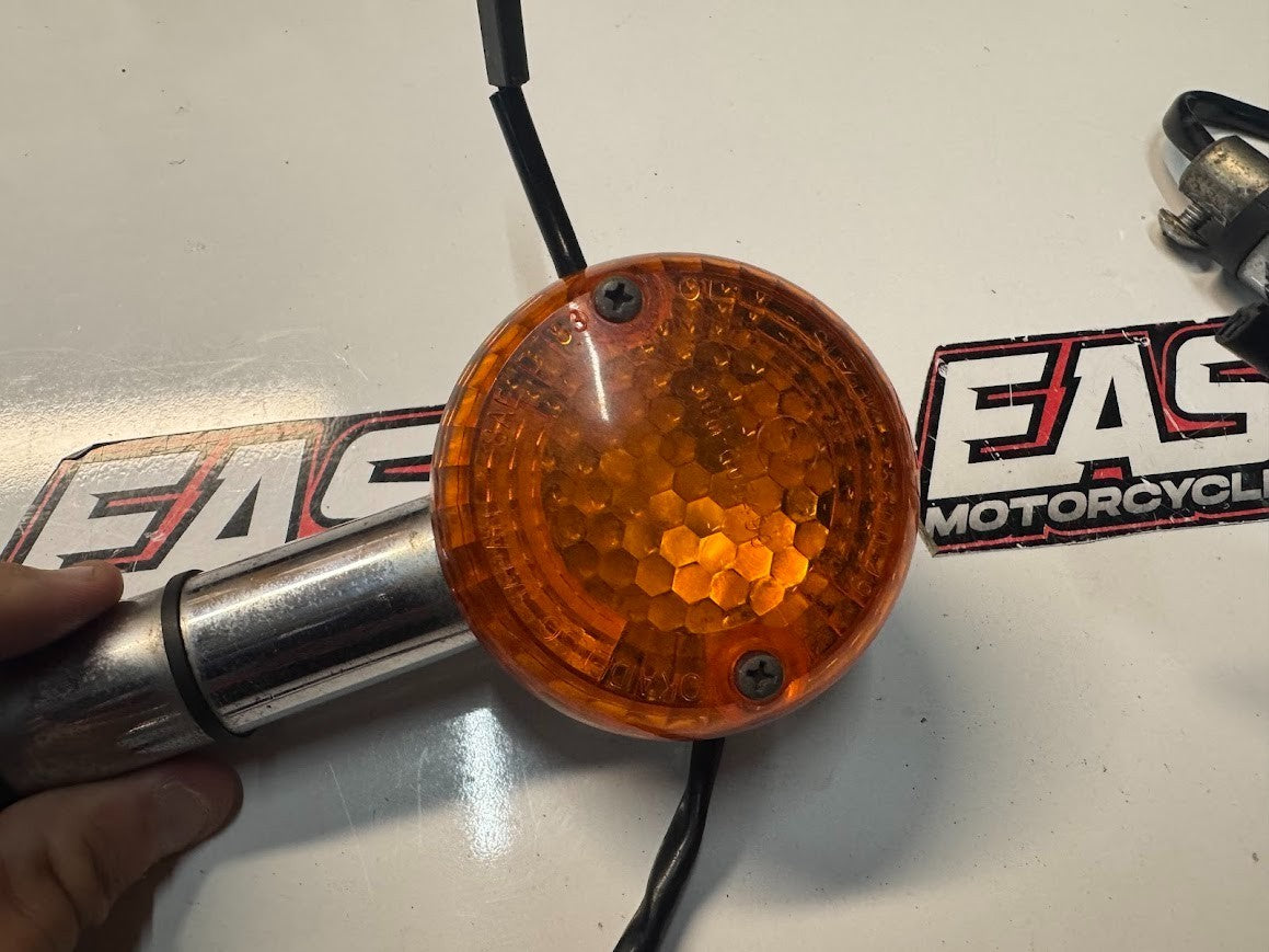 Suzuki VL 1500 Intruder 2002-2003 Front Blinkers Indicators OEM 35601-10F50