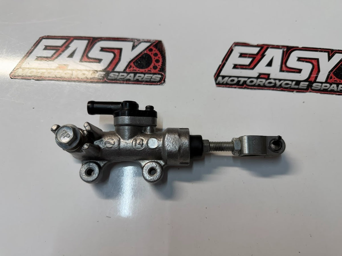Rear Brake Master Cylinder Suzuki GSXR 1000 2003-2008 OEM 69600-16G00