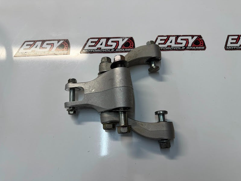Shock Linkage Suzuki Boulevard C109R VLR 1800 T 2008-2014 OEM 62600-22830