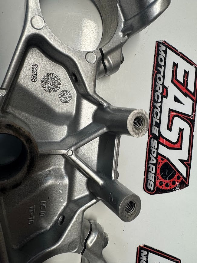 Aprilia RS4 125 4T 2011-2016 Top Triple Tree Clamp OEM Genuine 898909