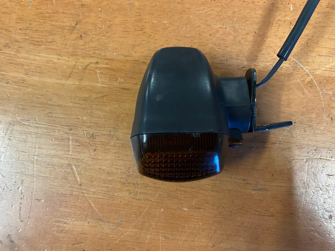 Front Right Blinker Yamaha FZS 600 1998