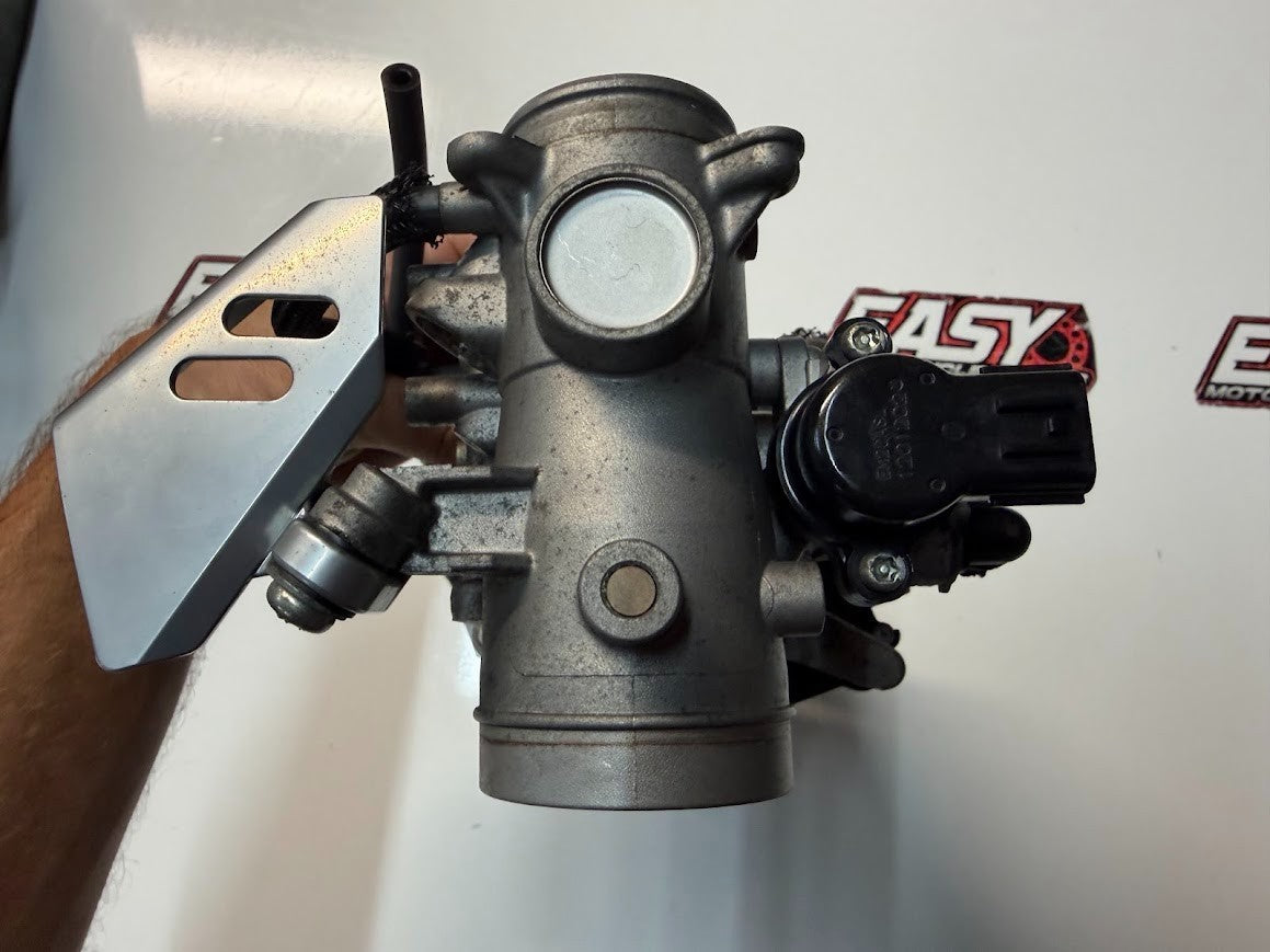 Throttle Bodies TPS Suzuki GSF 1250 S Bandit 2007-2016 OEM 13405-18H02