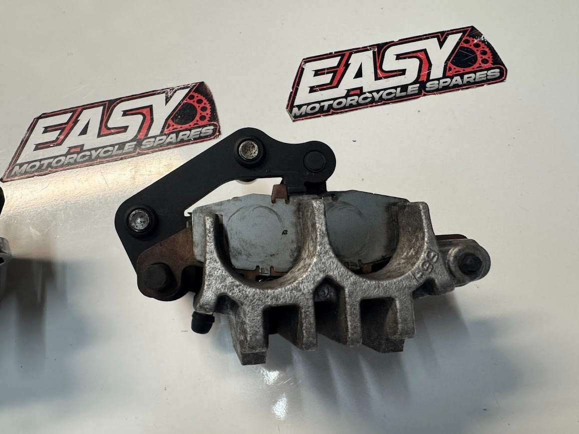 Suzuki VL 1500 Intruder 2002-2009 Front Brake Calipers OEM 59100-33DD0-999