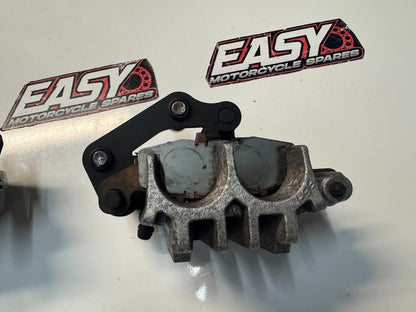 Suzuki VL 1500 Intruder 2002-2009 Front Brake Calipers OEM 59100-33DD0-999