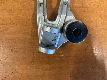 RH Pillion Peg Bracket Kawasaki ZX-10 1988
