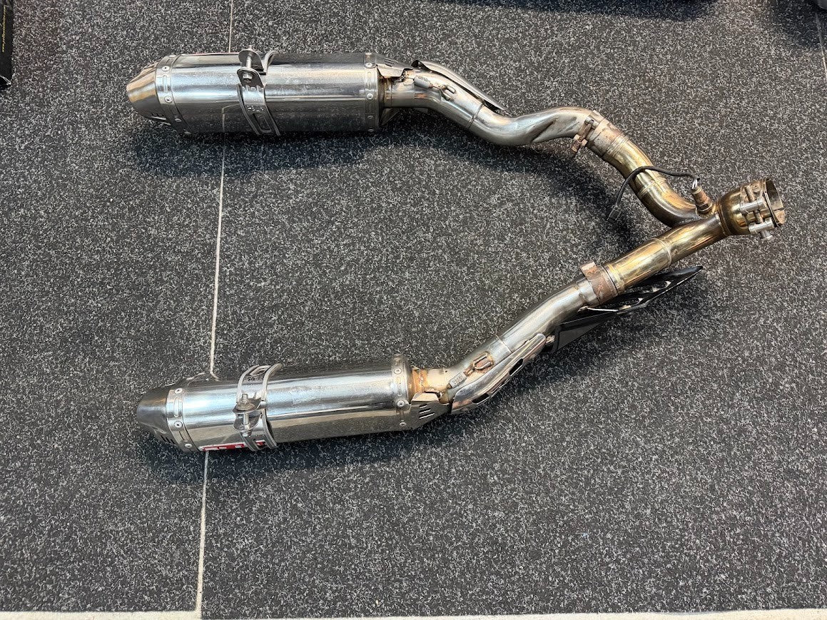 Yoshimura Dual Exhaust System Suzuki GSXR 1000 2007-2008