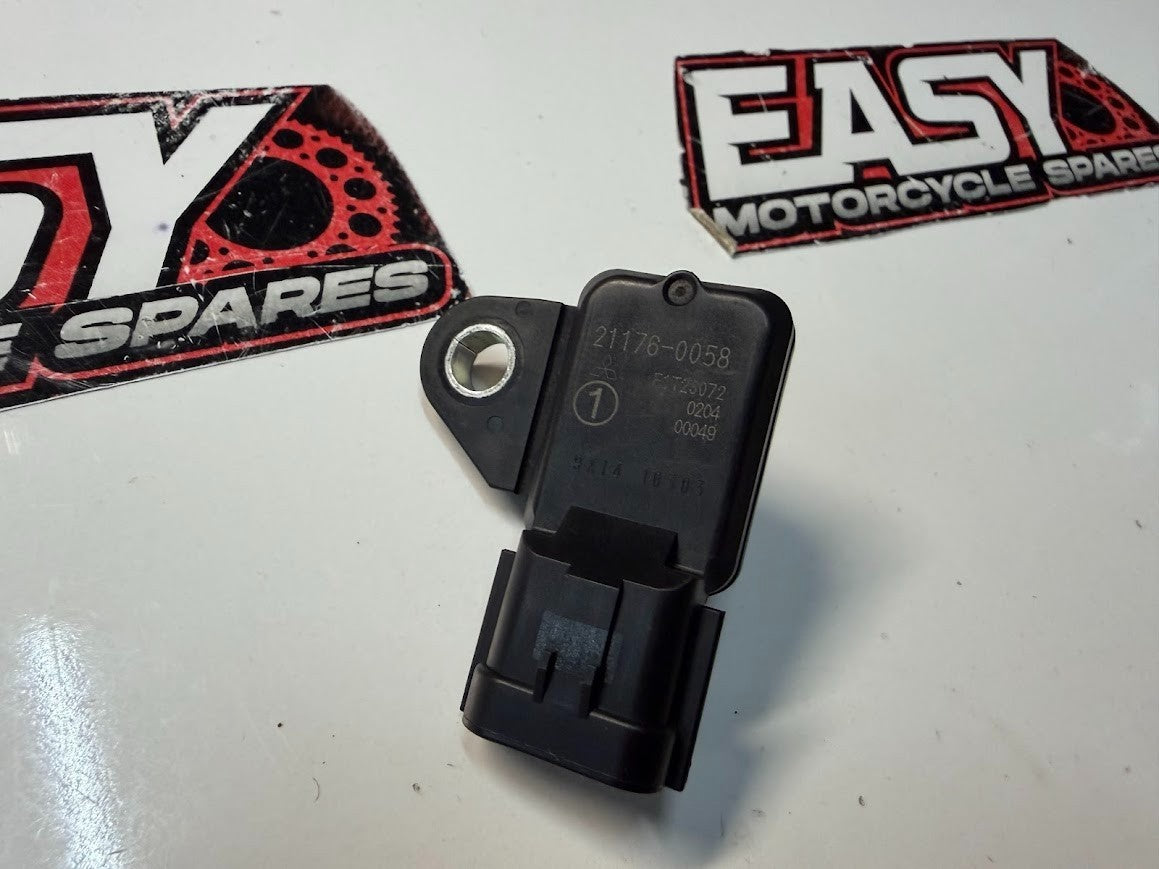 Air Pressure Sensor Kawasaki Vulcan VN900 Classic 2006-2022 OEM 21176-0058
