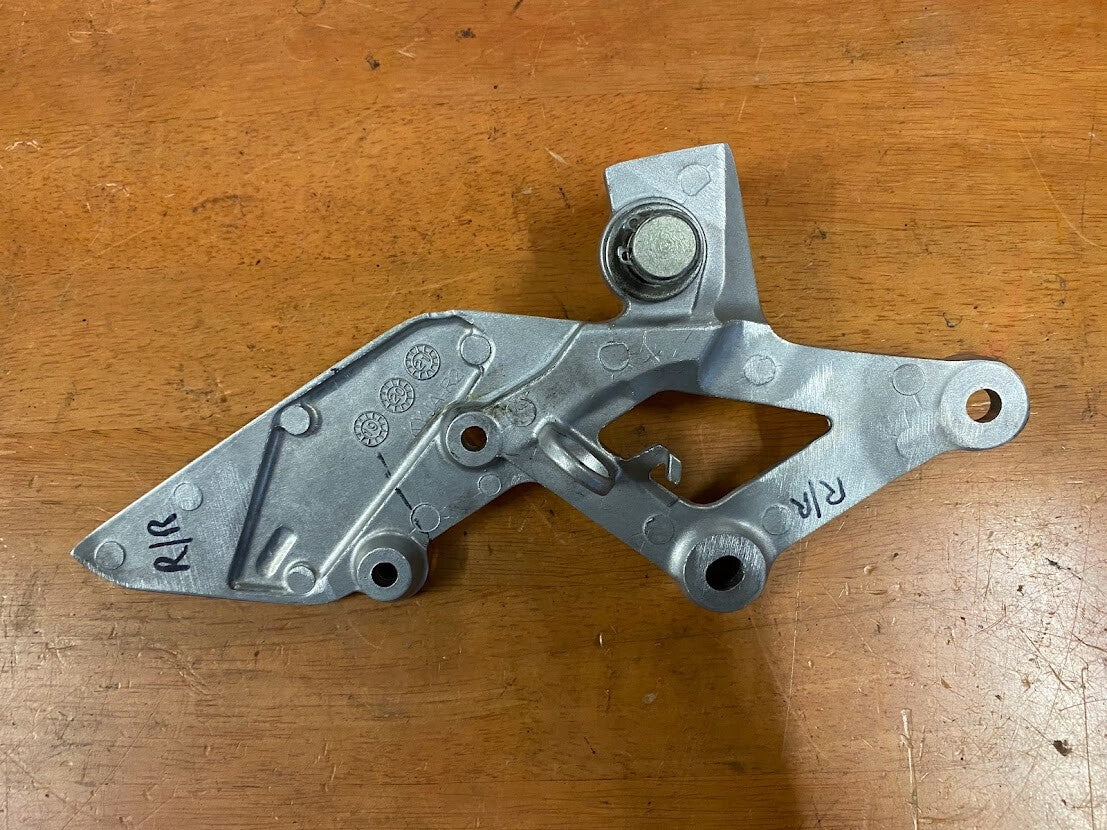 RH Riders Peg Bracket Honda CB 300F 2014