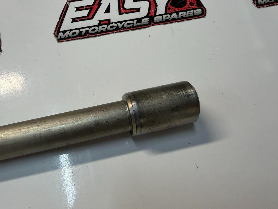 Swingarm Pivot Bolt Suzuki Boulevard C109R VLR 1800 T 2008-2014 OEM 61211-48G00
