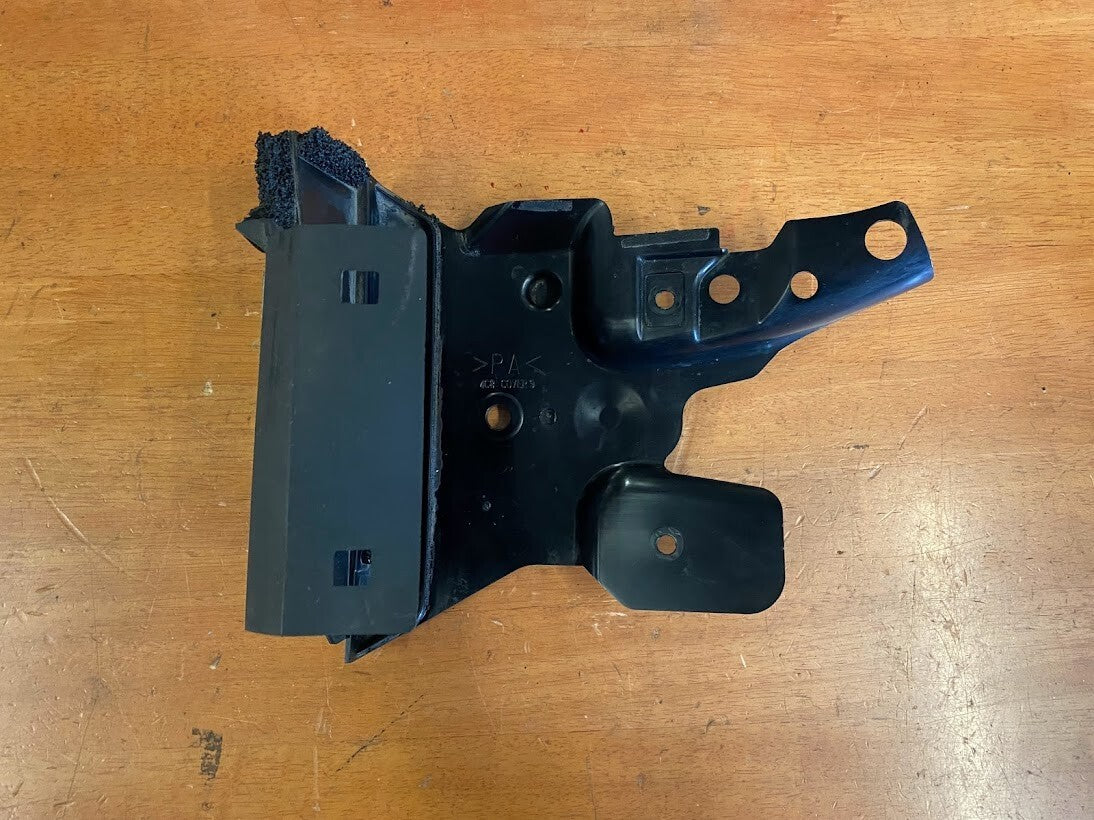 4C8 Cover 9 Yamaha R1 2007