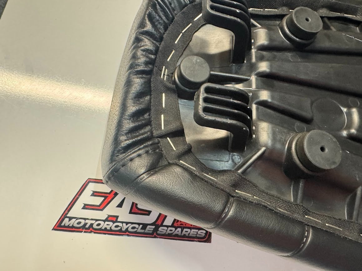 Royal Enfield Interceptor 650 2022 Seat Dual OEM Genuine 1030001C Euro 5