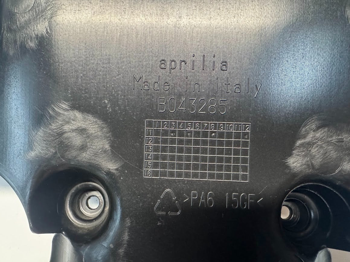 Aprilia RS4 125 4T 2011-2016 Steering Yoke Cover OEM Genuine B043285