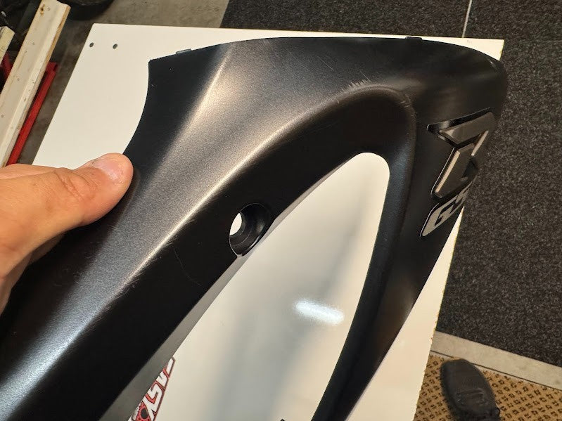 Suzuki GSXR 1000 2007-2008 RH Main Fairing OEM Genuine 94475-21H