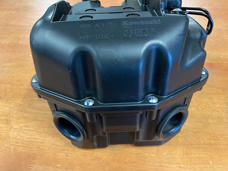 Kawasaki Vulcan S 650 2017-2018 Airbox OEM Genuine 11010-0856