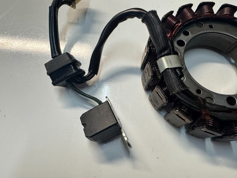 Suzuki VL 1500 Intruder 1998-2009 Stator Generator OEM Genuine 32101-10F12