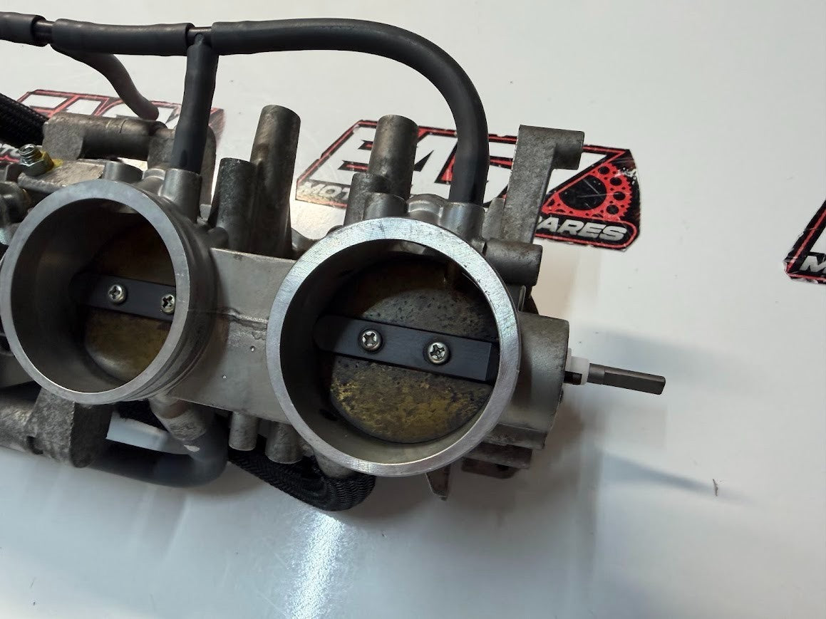Throttle Bodies Bare Suzuki GSXR 1000 2015-2016 OEM 13406-47H40