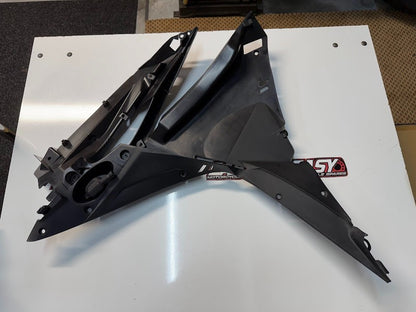 RH inner Fairing Honda CBR 500R 2016-2018 OEM 64335-MJW-J000