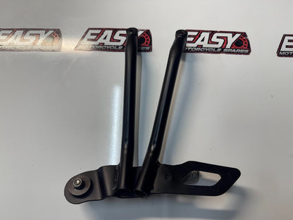 Yamaha YZF R15 2013-2018 RH Pillion Peg & Bracket OEM Genuine 1CK-F742L-00