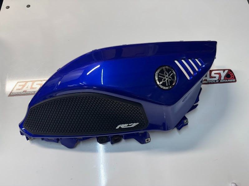 Yamaha YZF R7 2022-2025 RH Tank Fairing Cover OEM Genuine BEB-24139-00