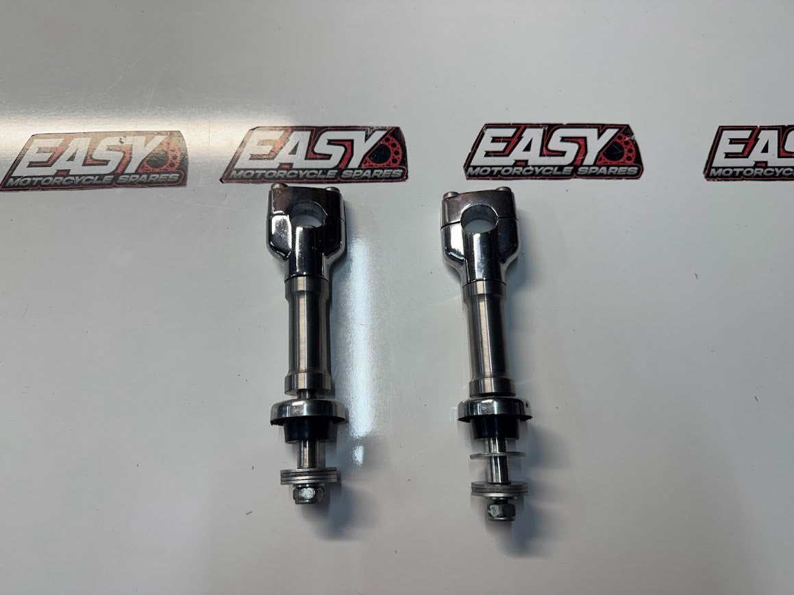 Suzuki VL 1500 Intruder 1998-2004 Handlebar Mounts Clamps