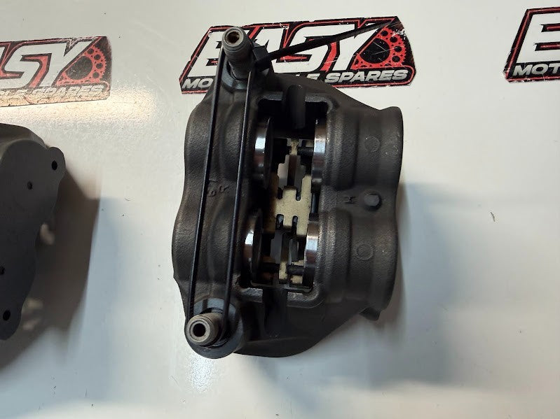 Front Brake Calipers Honda CBR 1000 RR 2008-2016 OEM 45150-MFL-881
