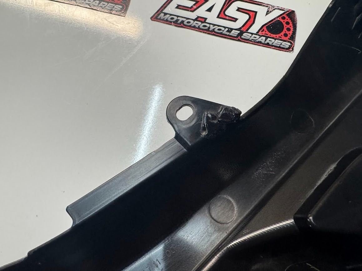 Yamaha YZF R15 2011-2018 LH Side Cover Fairing 1 OEM Genuine 1CK-F1711-00