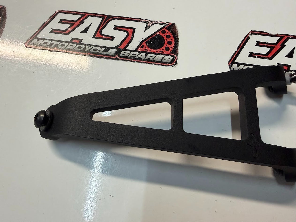 Evotech Exhaust Hanger EP Suzuki GSXR 1000 2007-2008