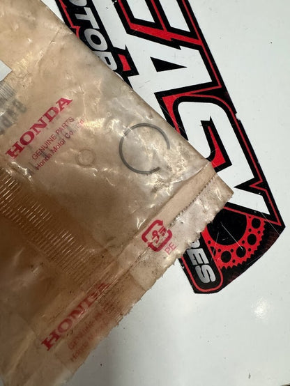 Honda CLIP, PISTON PIN (15MM) 94601-15000