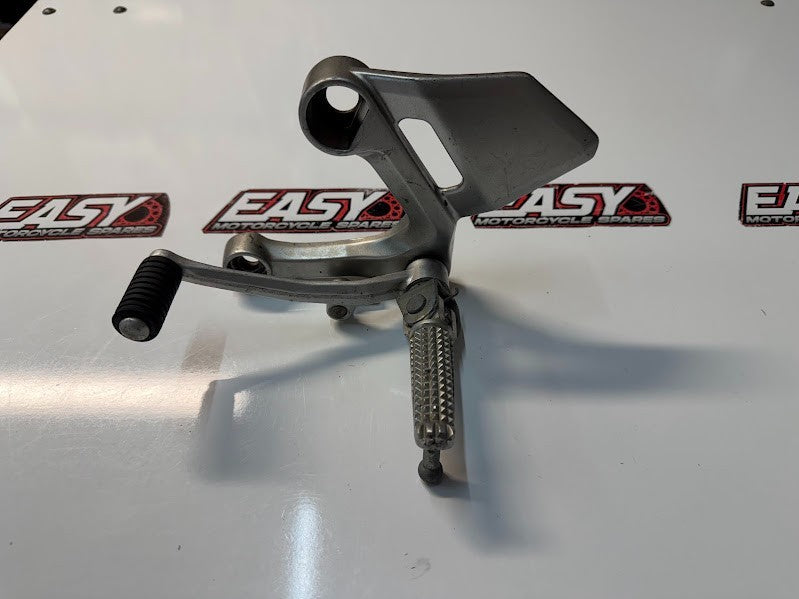 LH Footrest Assembly Yamaha MT-09 SP 2014-2020 OEM 1RC-27442-00