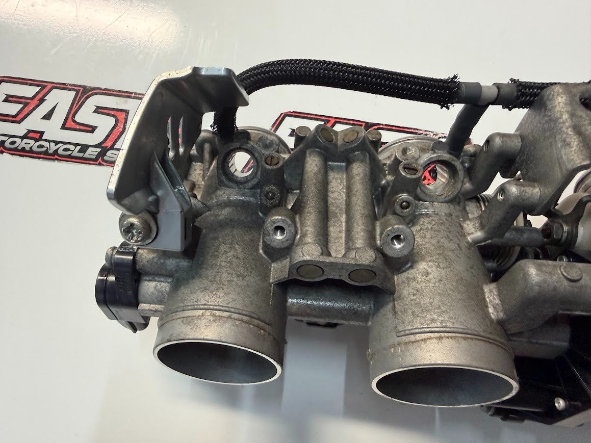 Throttle Bodies TPS Suzuki GSF 1250 S Bandit 2007-2016 OEM 13405-18H02