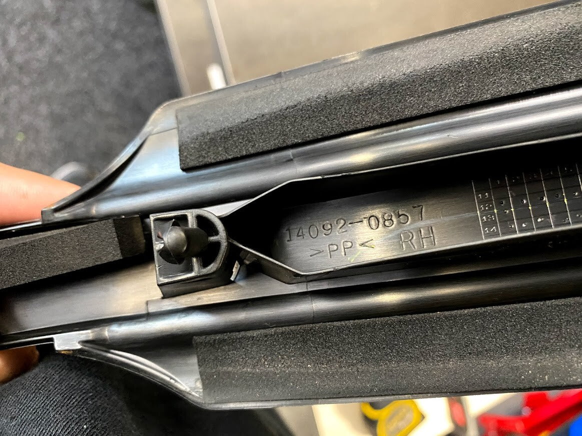 RH Front Panel Kawasaki Ninja 650L 2014 14092-0857