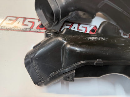 Air Intake Ducts Suzuki GSXR 1000 2007-2008 OEM 94420-21H00