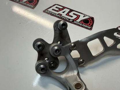 LH Rear Set Peg Bracket Assy Suzuki GSXR 1000 2009-2014 OEM 43521-47H10