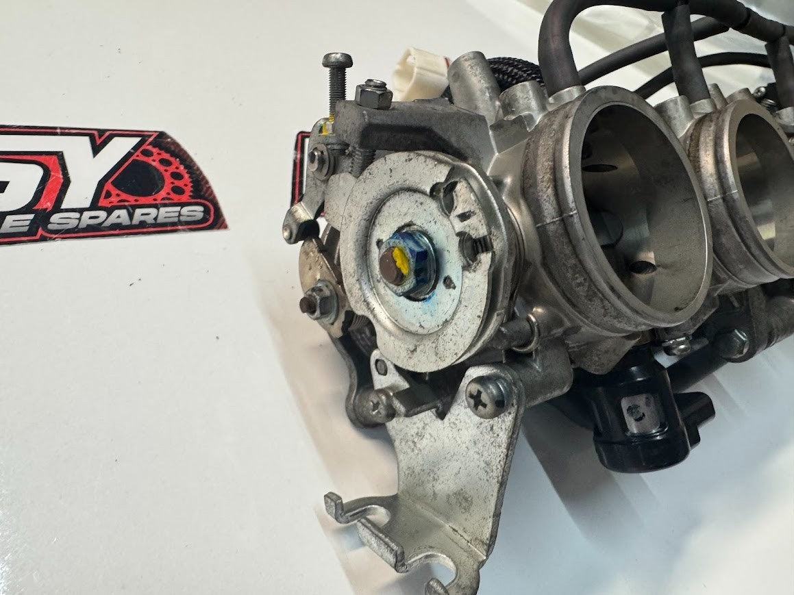 Suzuki GSXR 1000 2015-2016 Throttle Bodies TPS OEM Genuine 13406-47H40