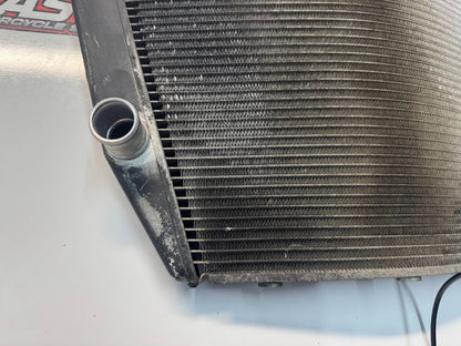 Suzuki GSXR 1000 2007-2008 Radiator OEM Genuine 17710-21H00