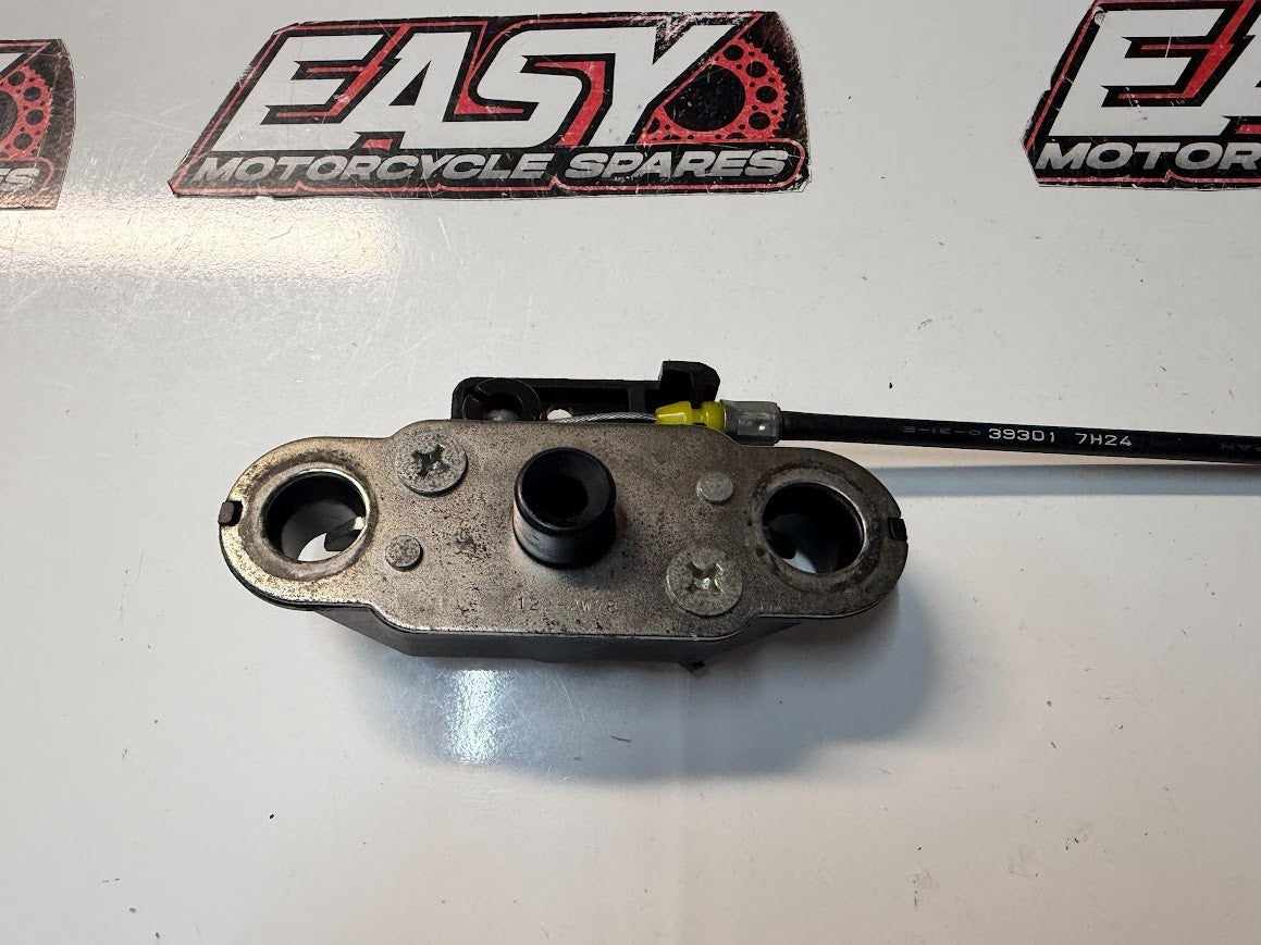 Seat Latch Bracket Suzuki GSXR 1000 2007-2008 OEM 45220-47H00