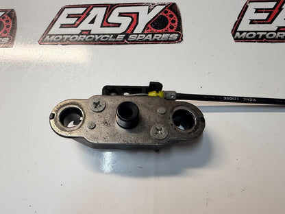Seat Latch Bracket Suzuki GSXR 1000 2007-2008 OEM 45220-47H00