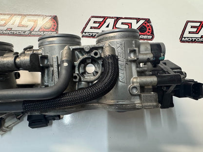 Suzuki GSXR 1000 2015-2016 Throttle Bodies TPS OEM Genuine 13406-47H40