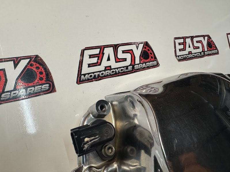 Suzuki VL 1500 Intruder 1998-2009 RH Clutch Cover OEM Genuine 11340-10F00